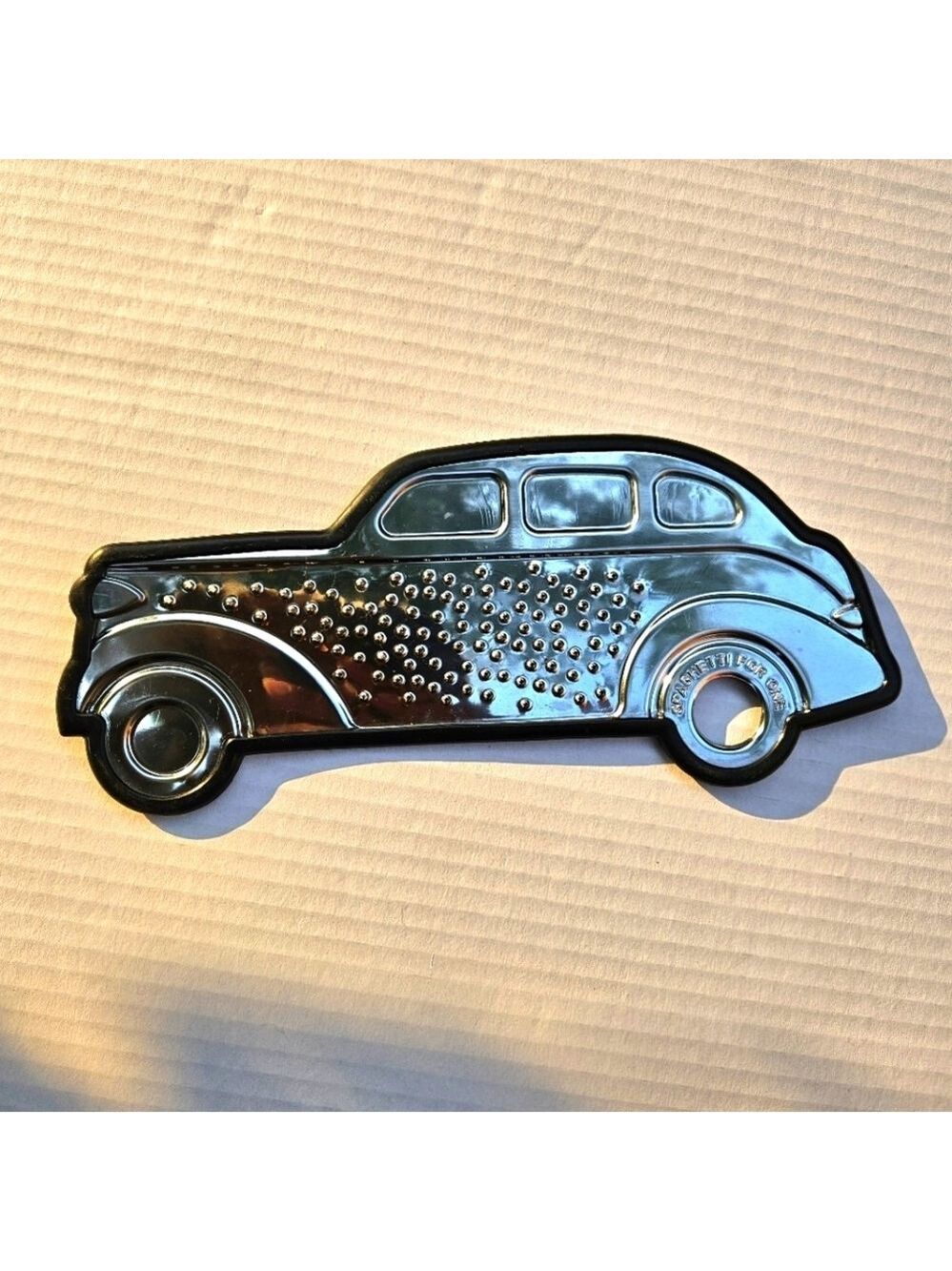 Decor Craft Gangster Car Cheese Grater